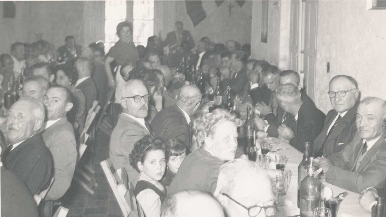 Pranzo sociale anni 60