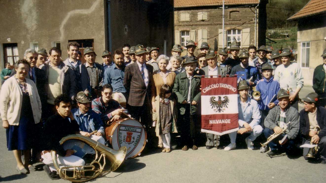 1988 - si festeggia Vittorio Faustini, il più anziano di Grumes